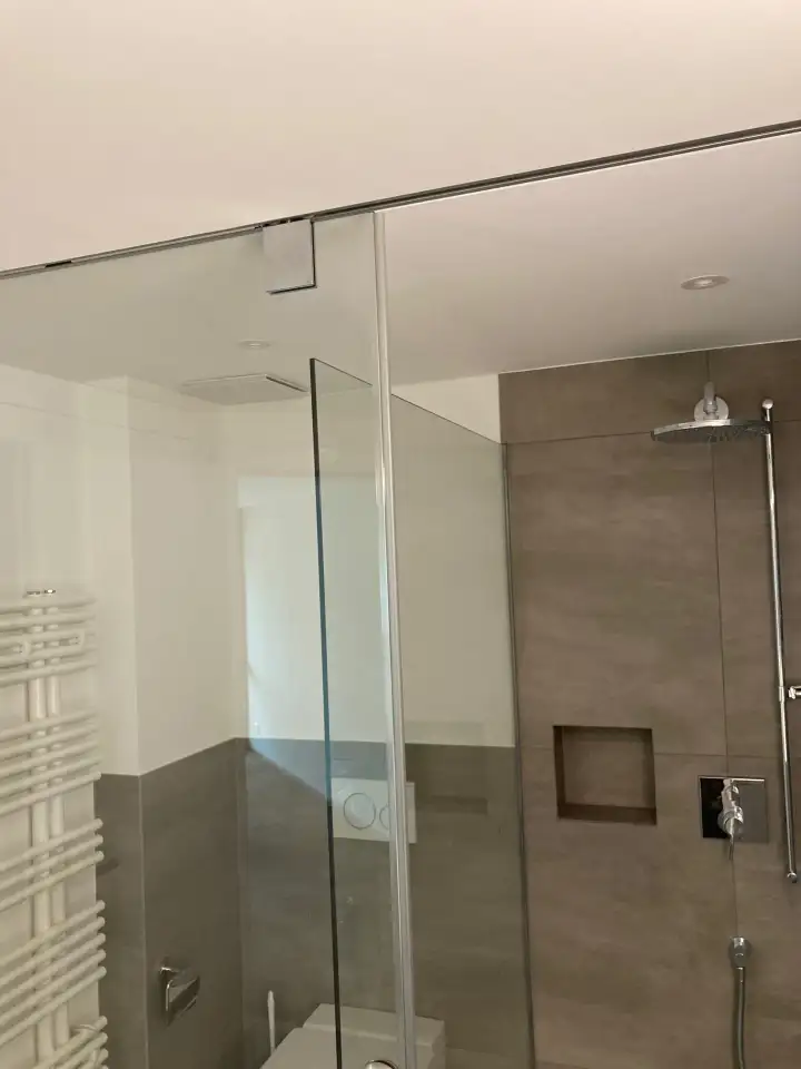 Glasdusche MFH Schönberg in Gunten – Foto 3