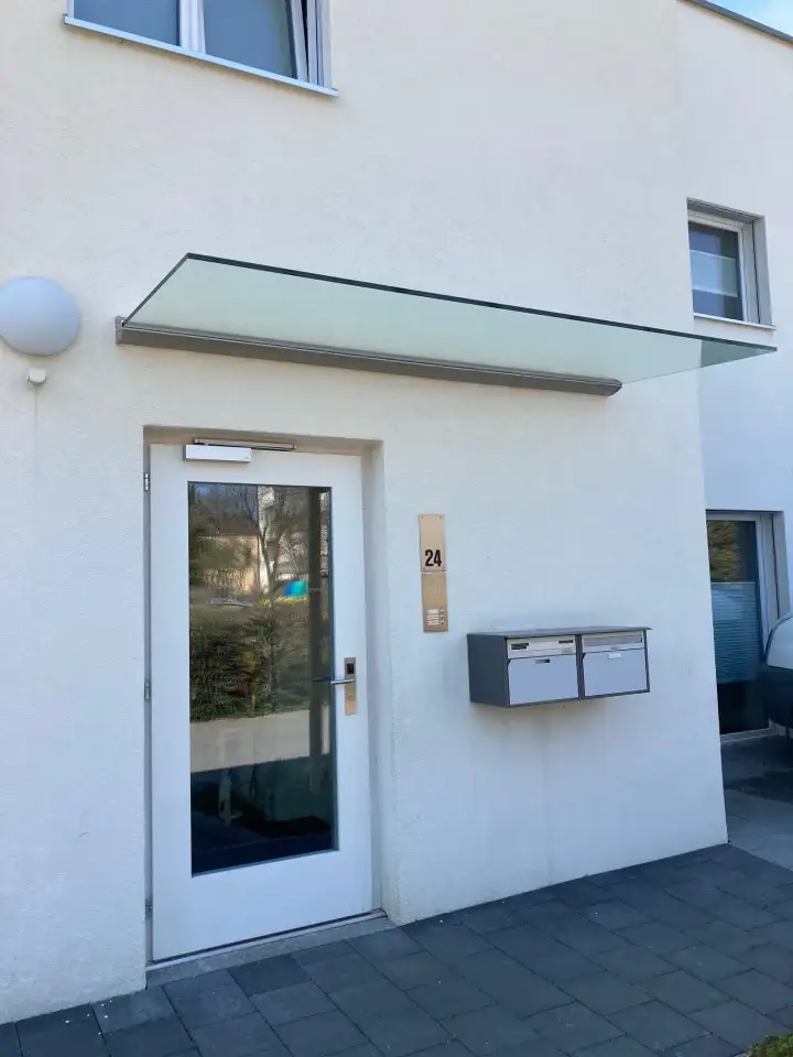 Glasvordach EFH Berger in Münsingen – Foto 4